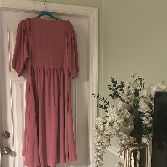 Nursing Queen Pink Smocked Sundress with V-Neck Bishop Sleeves - Picture 6 of 8